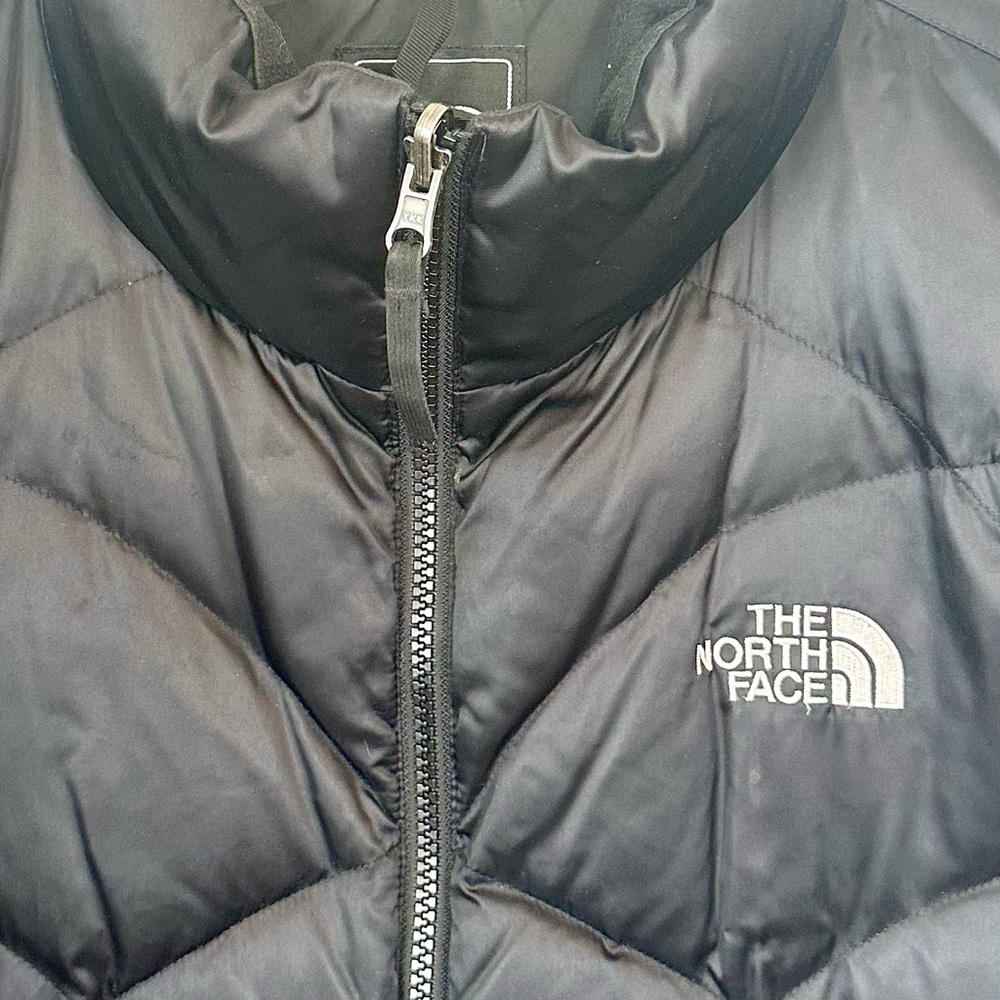 The North Face Women’s 550 Black Insulated Puffer Jacket - Size: Large - Picture 6 of 12